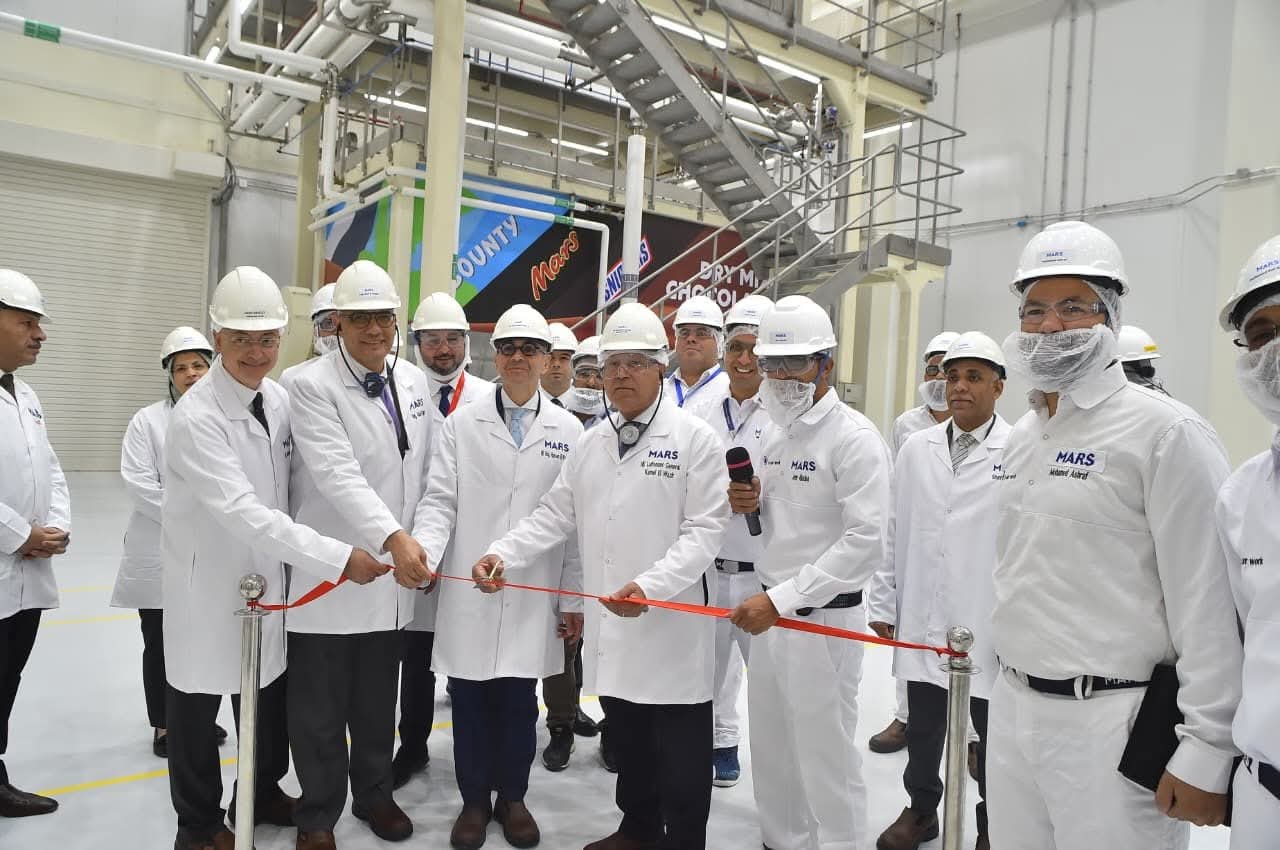 وزير الاستثمار يشهد تدشين خطوط الإنتاج الجديدة لشركة “مارس” بالسادس من أكتوبر